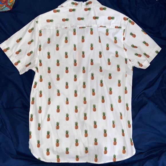 Pineapple Button-up - Picture 3 of 5